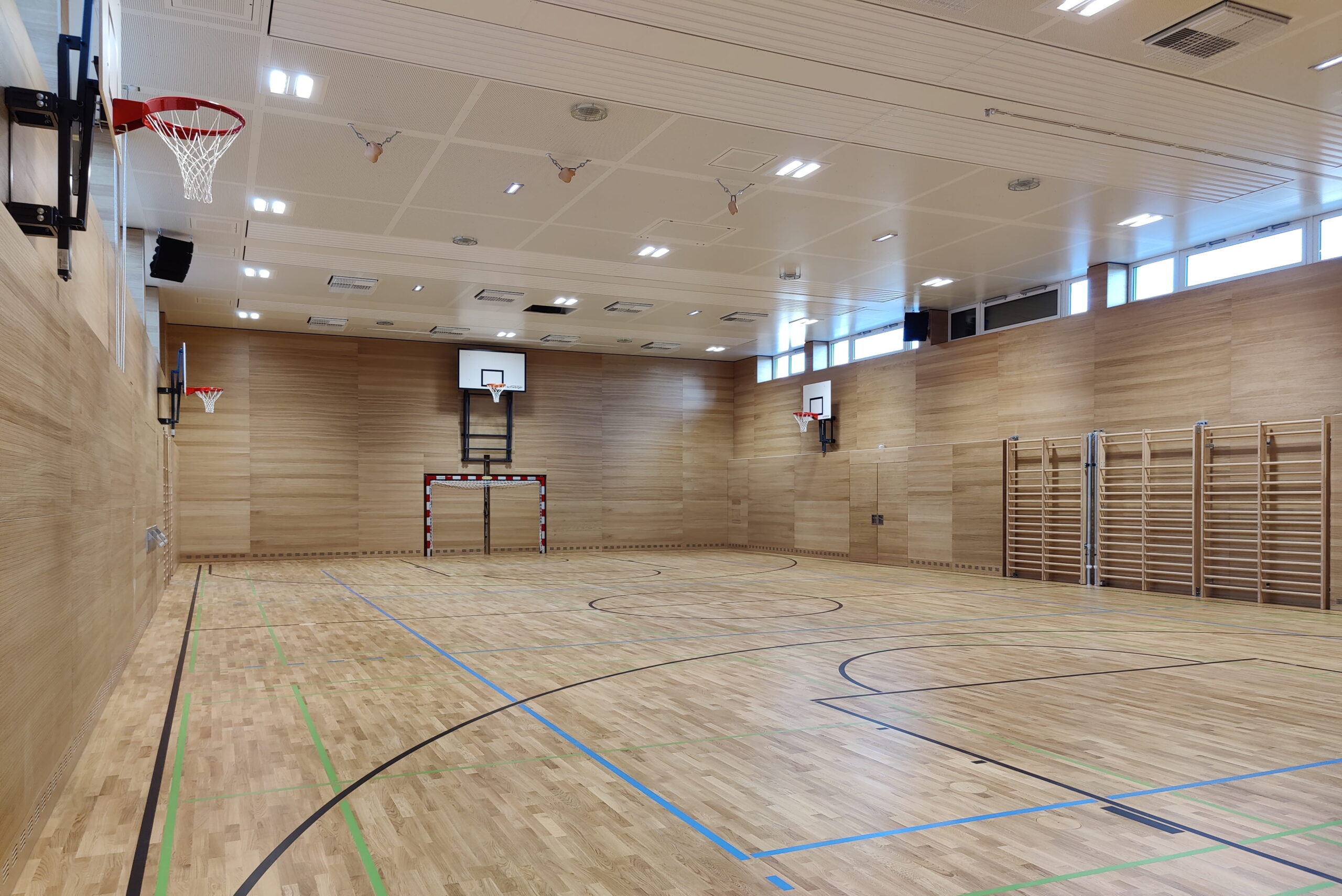 sportanlagen-akustikdecke-schweigersport