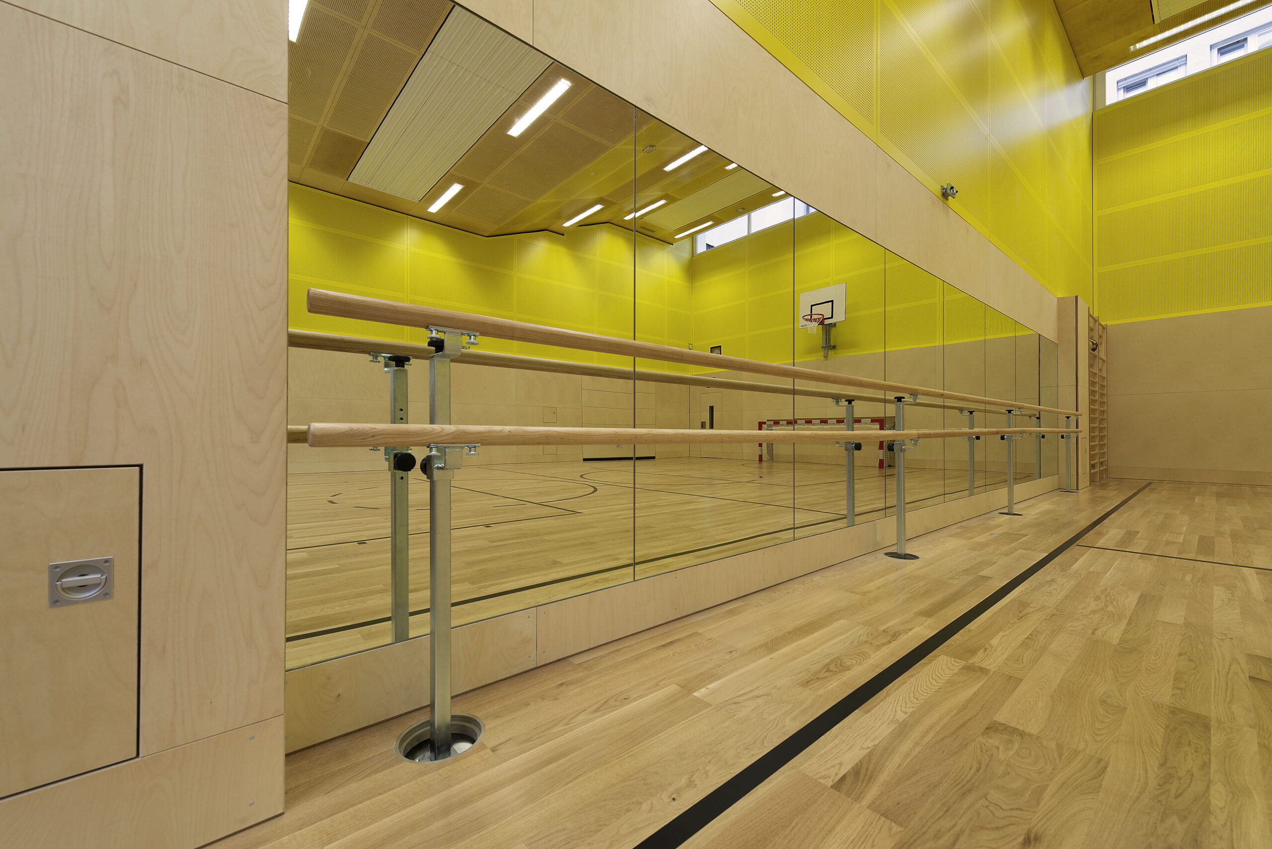 balletspiegel-turnsaal-schweigersport